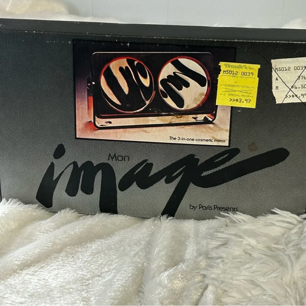 Vintage‎ Mon Image Makeup mirror by Paris presents. New inbox. Retro 80s.